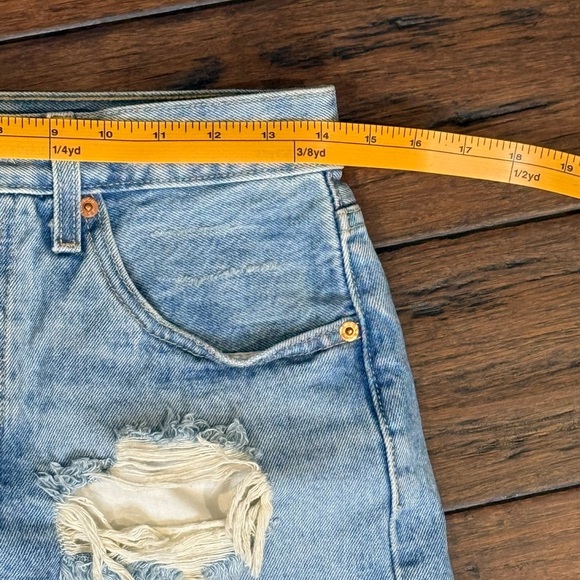 Levi's 501 premium Light Blue Distressed Jean Shorts size 27 - Picture 5 of 6